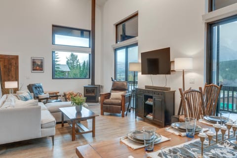 Mountain-View Home Near Hiking in Alpine! House in Wyoming