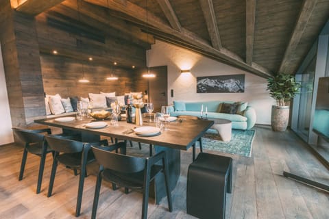 Living room, Seating area, Dining area