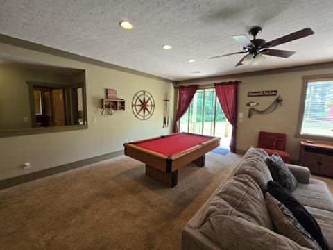 Trail's End House in McHenry