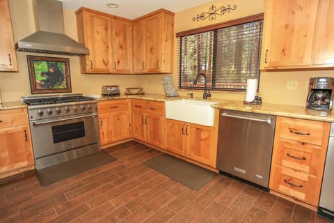 Summit Lodge 1 House in Big Bear