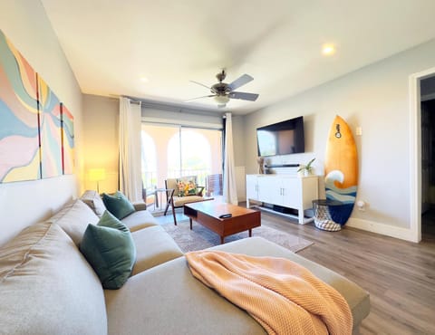 Living room, Beach, Pool view