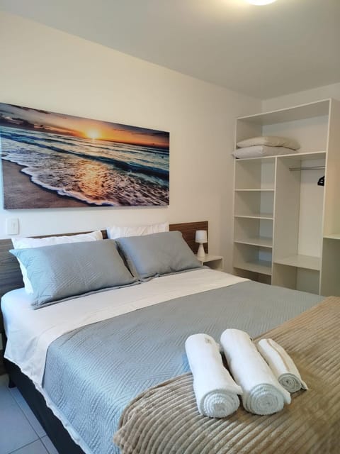 Bed, Bedroom, Area and facilities, locker