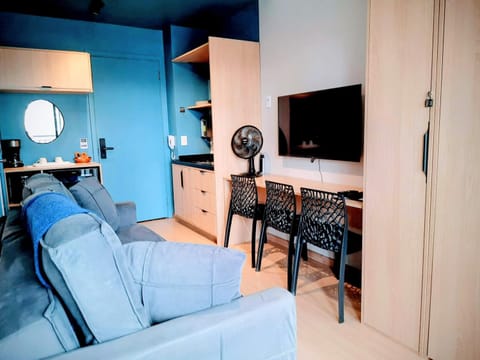 TV and multimedia, Living room, Seating area, minibar