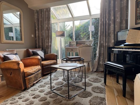 Petite Villa de impasse du Prieure House in Caen