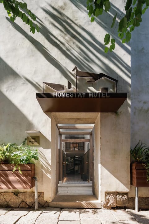 Property building, Facade/entrance
