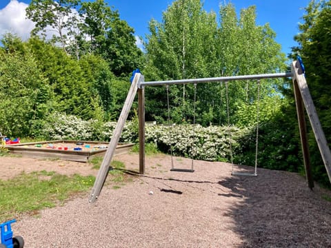 Cozy Holiday Home with Outside Jacuzzi and Sauna Apartment in Uusimaa