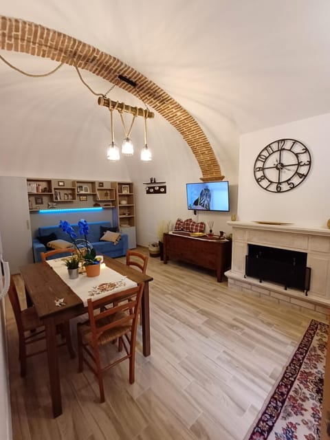 La Dimora nell'Arco M G - Affitti Brevi Italia House in L'Aquila