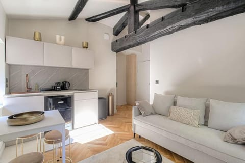 Studio calme et bien équipé, Saint-Didier Apartment in Lyon