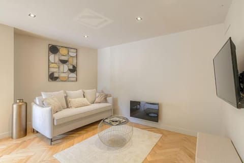 Charmant appartement en duplex pour 4, St-Didier Apartment in Lyon