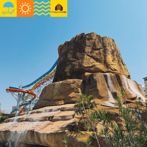 Nearby landmark, Day, Natural landscape, Aqua park, Pool view, Swimming pool