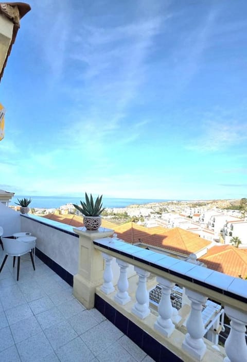 View (from property/room), Balcony/Terrace, Sea view