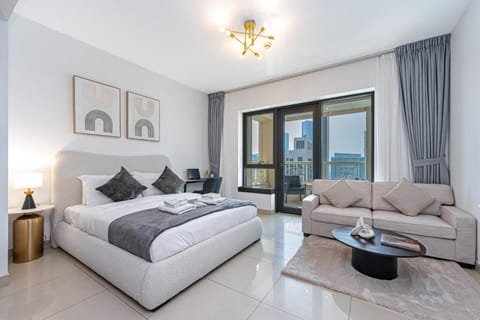 Bed, Photo of the whole room, Seating area