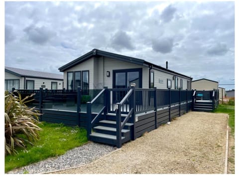 The Retreat Lodge House in England