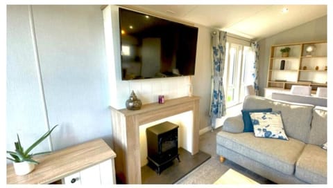 The Retreat Lodge House in England