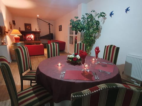 Business facilities, Dining area