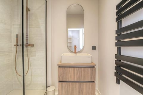 Joli appartement T2, bien équipé, Saint-Didier Apartment in Lyon