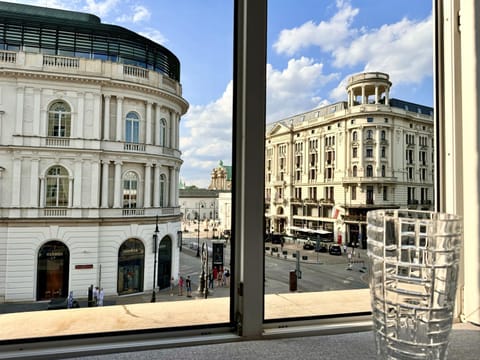 City view, Location