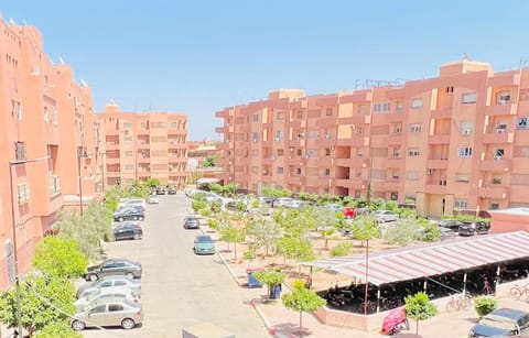 Property building, Neighbourhood, Parking