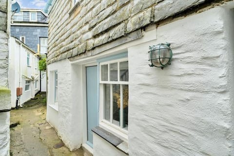 Moll's Yard House in Port Isaac