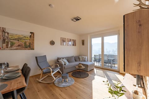 TV and multimedia, Balcony/Terrace, Balcony/Terrace, Living room, Seating area, Dining area, Sunset