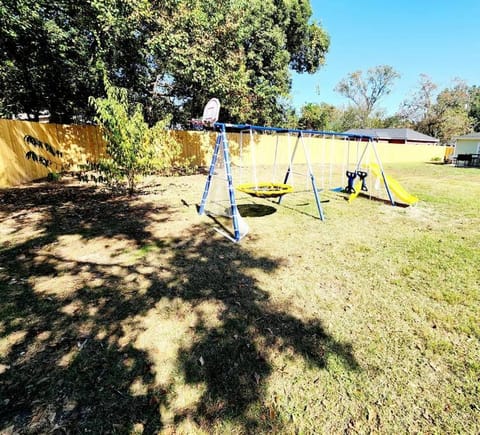 Wellington Cottage Villa in Mobile