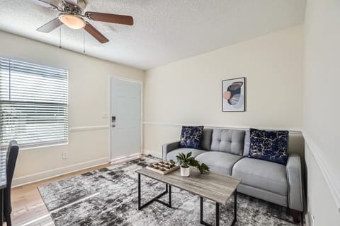 Overlook Club A2 l Spacious and cozy Apartment in Cumming