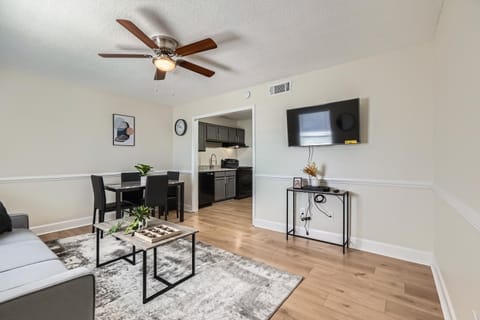 Overlook Club C5 i Spacious and cozy Apartment in Cumming