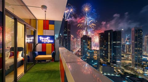Property building, Balcony/Terrace, City view, Landmark view