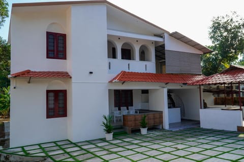 Property building, Parking