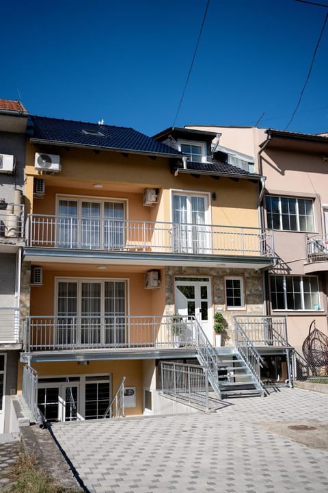 Attache Vila Bed and Breakfast in Serbia