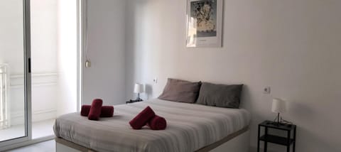 Bed, Bedroom, towels, wardrobe