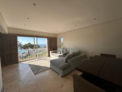 BGS Luxury Two Bedroom Accommodation -Camps Bay-Cape Town Apartment in Camps Bay