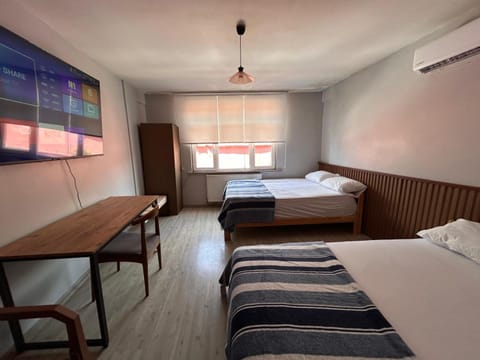 Bed, TV and multimedia, Bedroom, air conditioner
