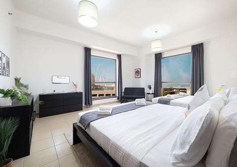 2 min walk to JBR Beach & Dubai Marina - Sea View Apartment in Dubai