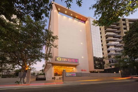 Property building, Facade/entrance