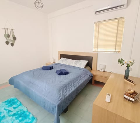 Bed, Photo of the whole room, Bedroom, towels, air conditioner