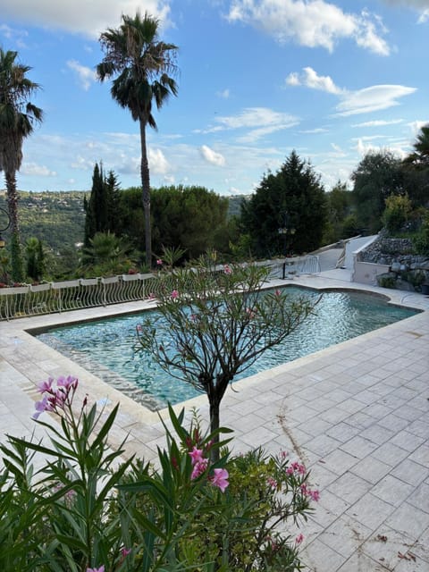 Natural landscape, Garden, Garden view, Pool view, Swimming pool, Swimming pool