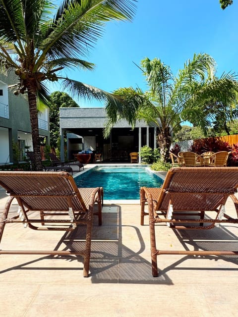 Property building, Patio, Garden, Garden view, Pool view, Swimming pool, sunbed