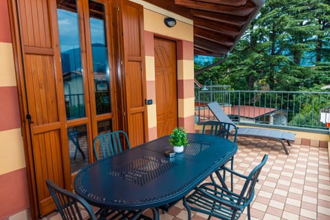 Property building, View (from property/room), Balcony/Terrace, Dining area