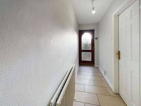 2BR off lively Lisburn Road Apartment in Belfast