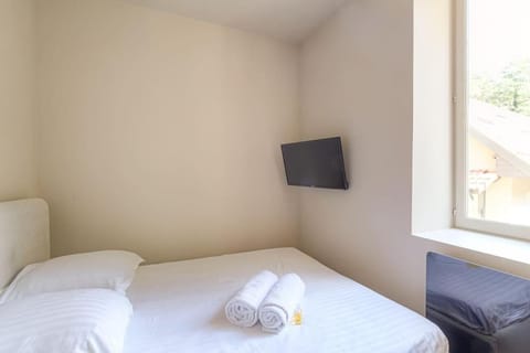 Superbe appartement, deux chambres, St-Didier Apartment in Lyon