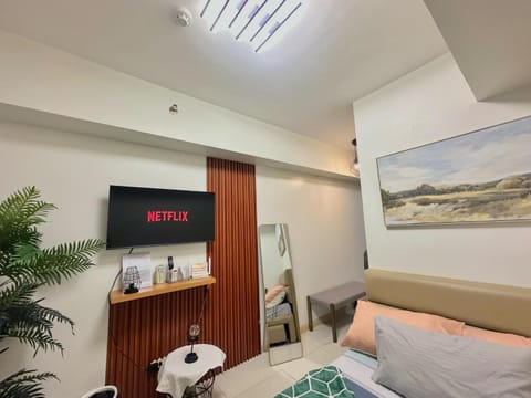 Bed, TV and multimedia