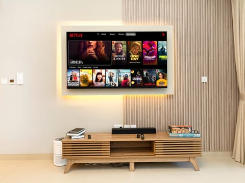 Brand New! Dubai Eye & JBR Beach Panorama! Apartment in Dubai