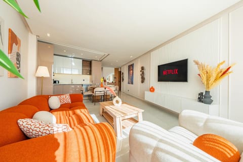 TV and multimedia, Lounge or bar