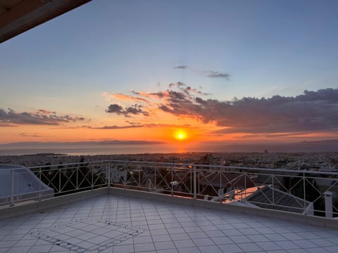 View (from property/room), Balcony/Terrace, Sunset