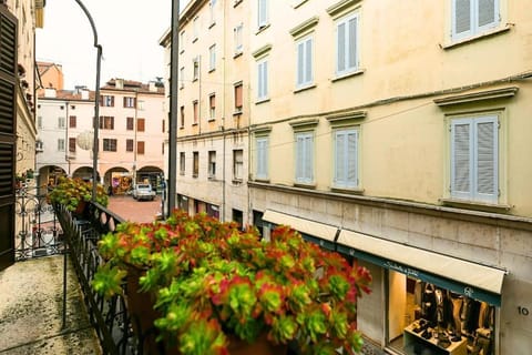 Property building, Neighbourhood, Street view