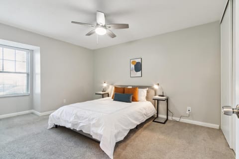 400 winchester 601l 2 Bed 2 Bath Newly Furnished Apartment in Vinings