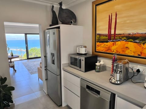 Coffee/tea facilities, Kitchen or kitchenette, kitchen