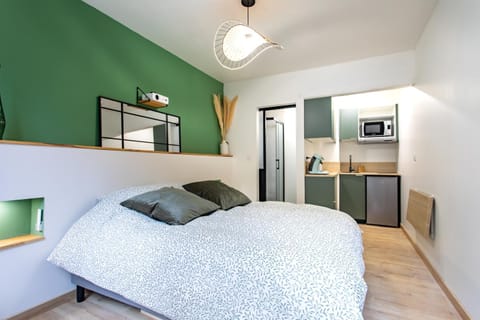 Photo of the whole room, Decorative detail, Bedroom, kitchen