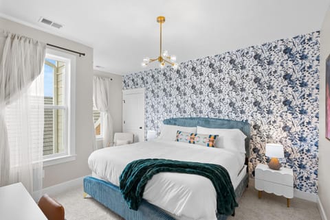 Modern Luxury in Del Ray 10 min to DC & Old Town House in Alexandria